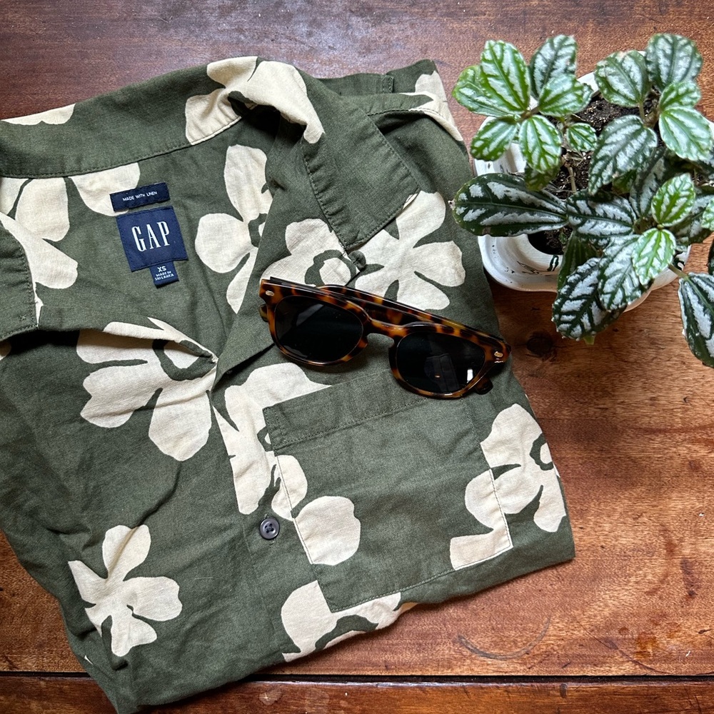 GAP Green Floral Shirt- Linen Cotton blend